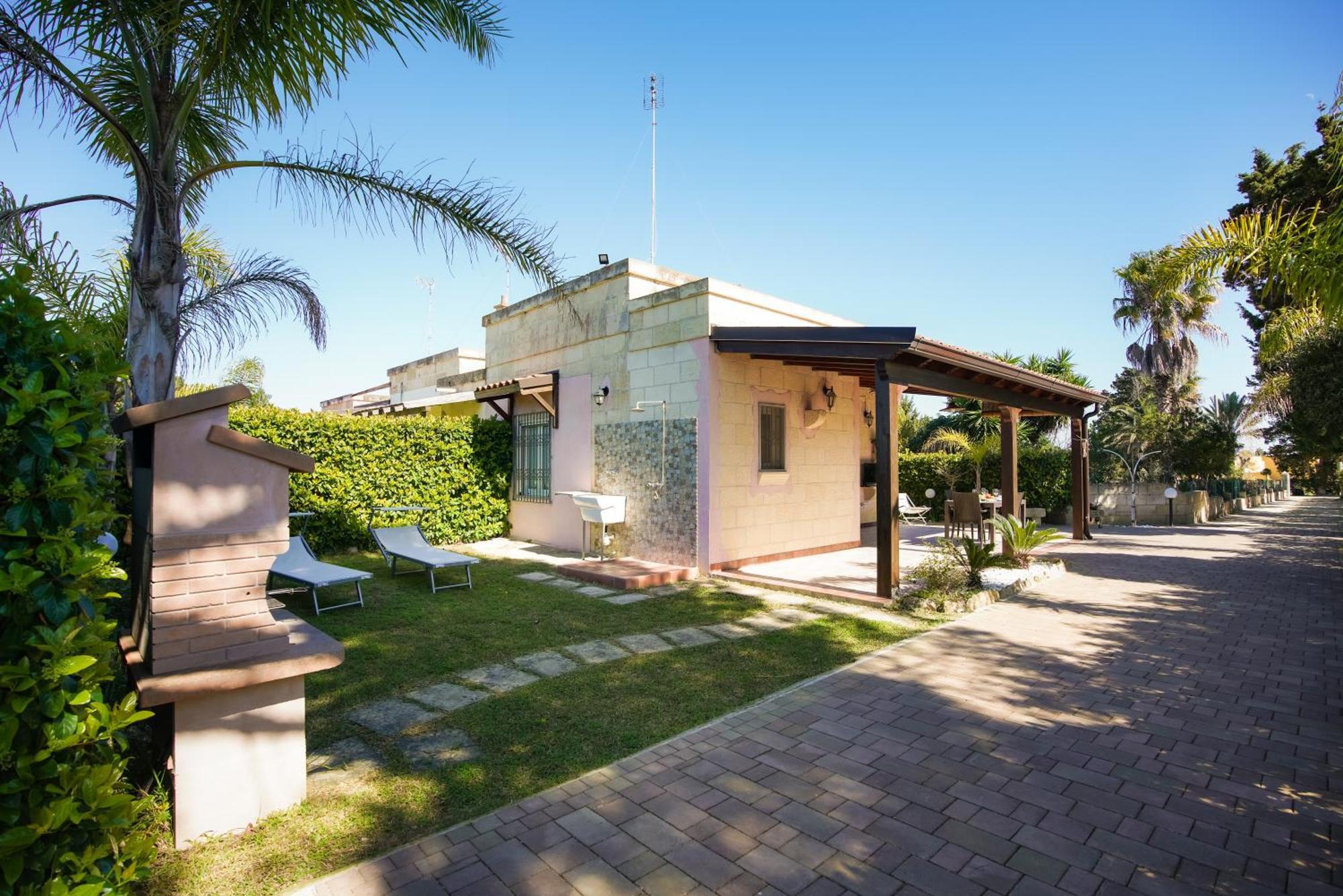 Casa Vacanza Assunta เมเลนดูญโญ ภายนอก รูปภาพ