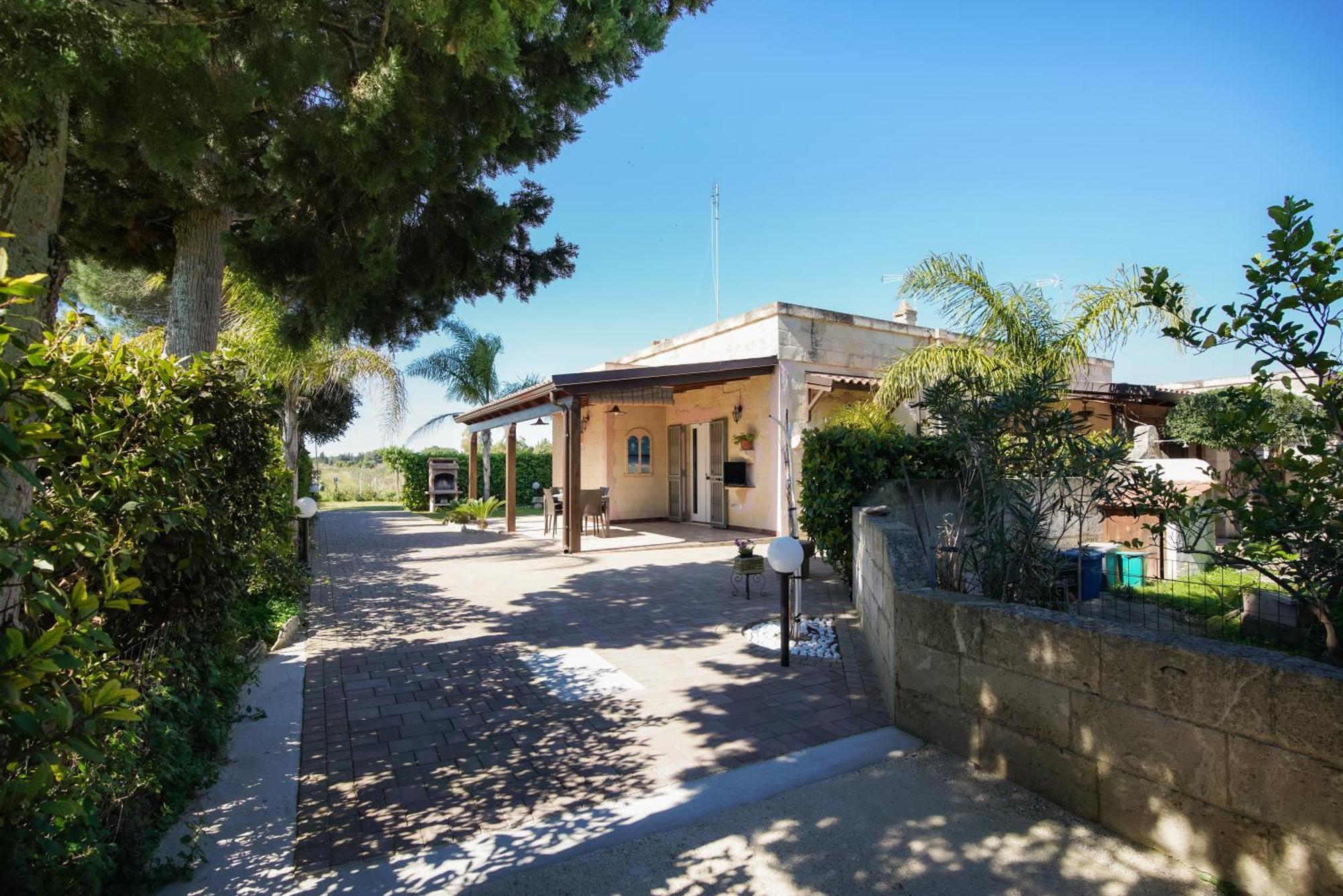 Casa Vacanza Assunta เมเลนดูญโญ ภายนอก รูปภาพ