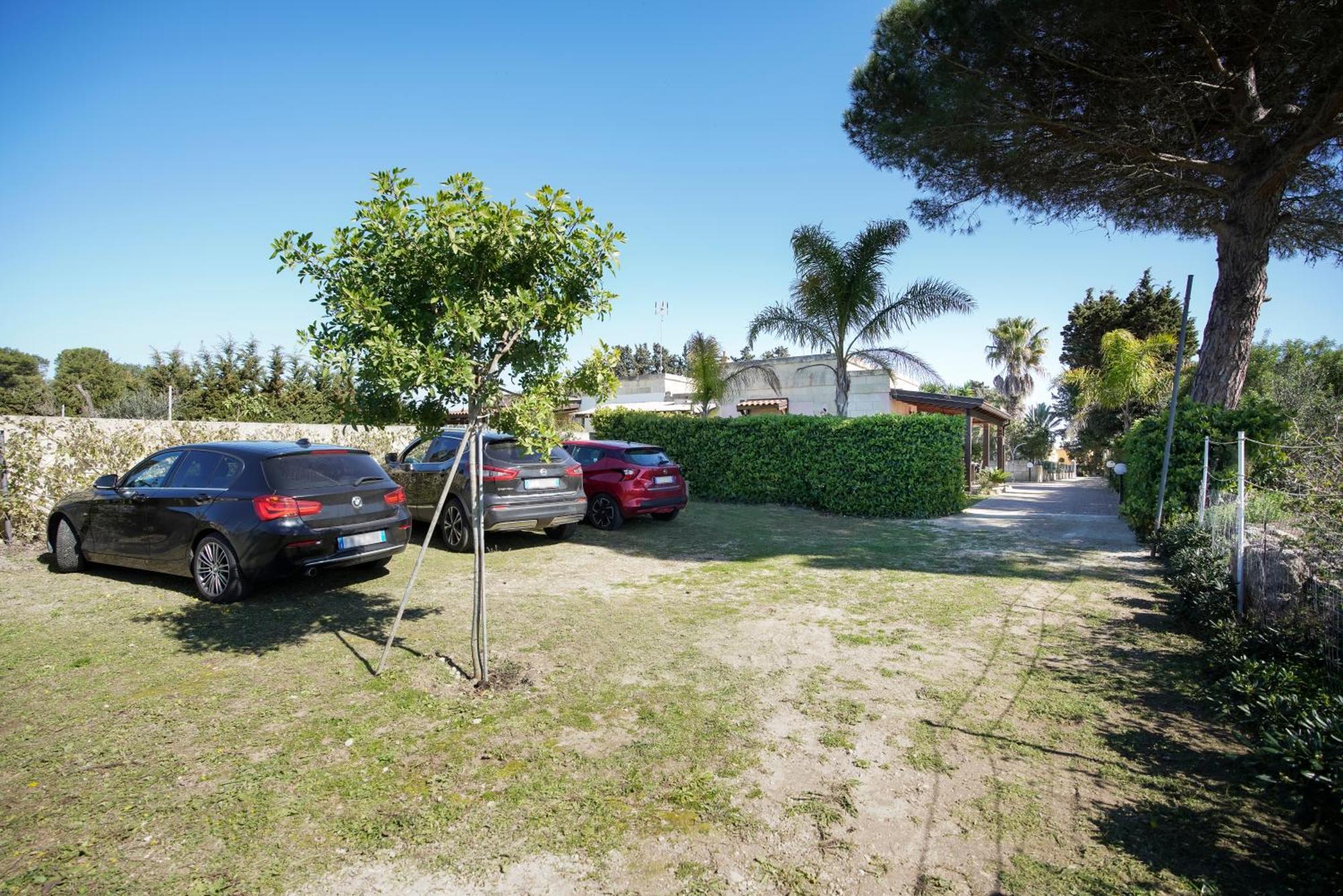 Casa Vacanza Assunta เมเลนดูญโญ ภายนอก รูปภาพ