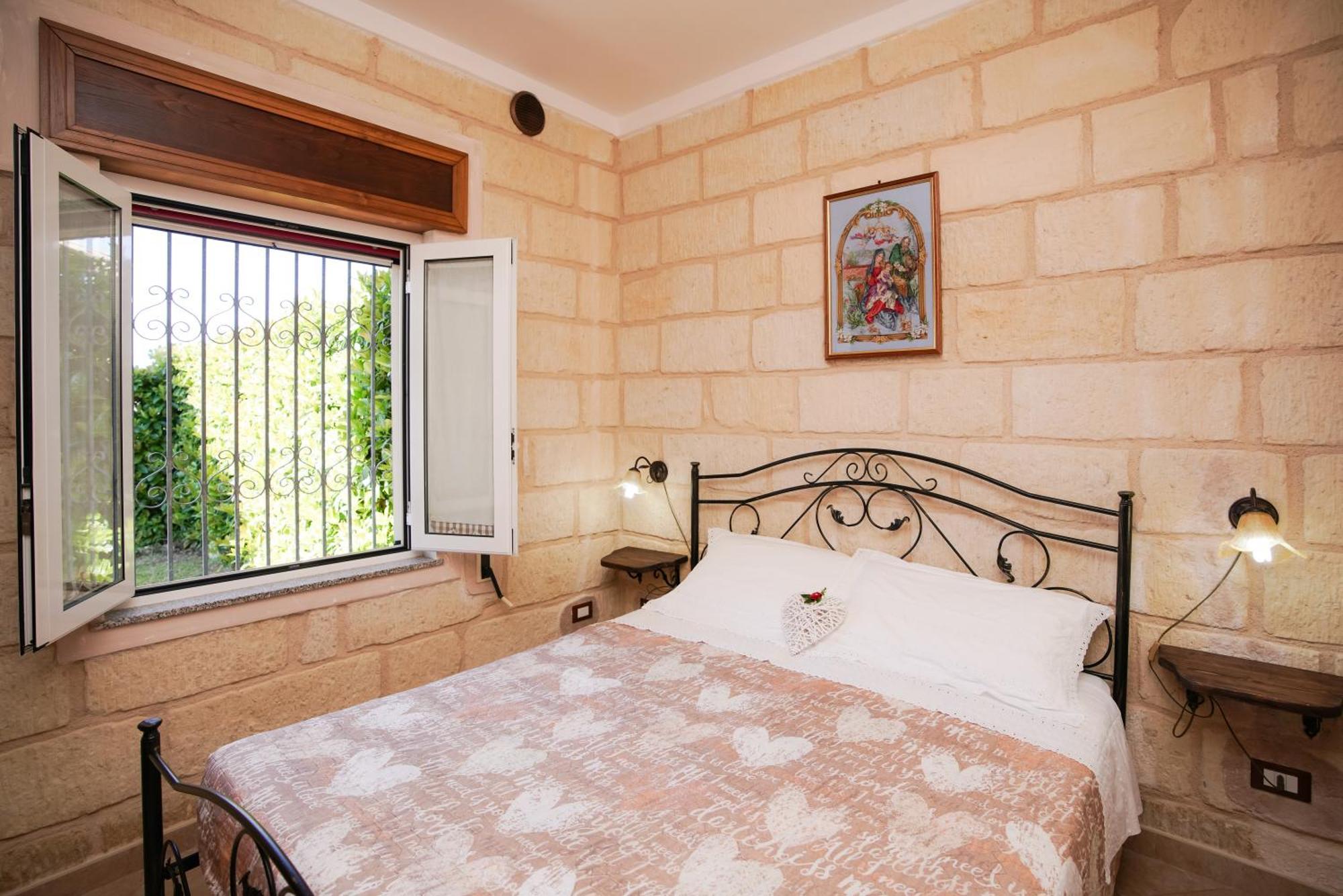 Casa Vacanza Assunta เมเลนดูญโญ ภายนอก รูปภาพ