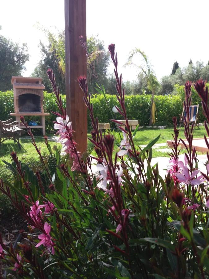 Casa Vacanza Assunta เมเลนดูญโญ ภายนอก รูปภาพ